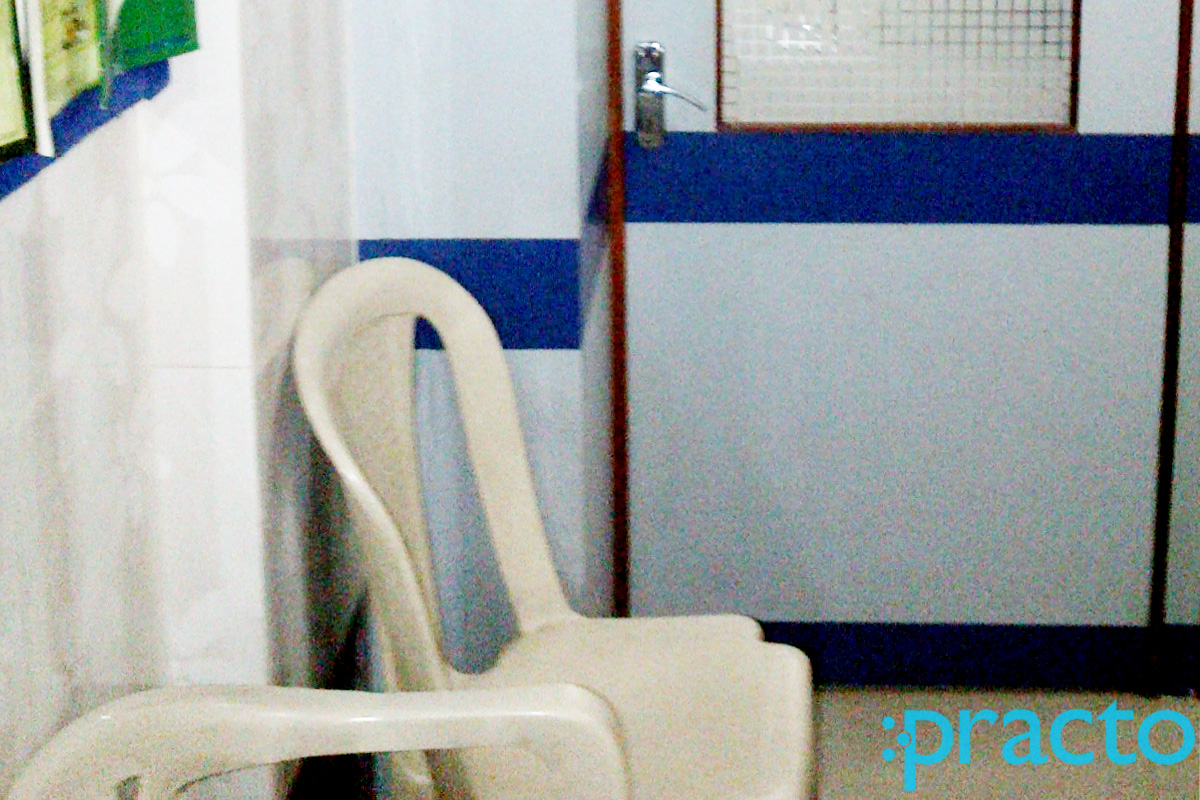 Waiting Area at Karajkhede Ayurveda Clinic Shaniwar Peth Pune