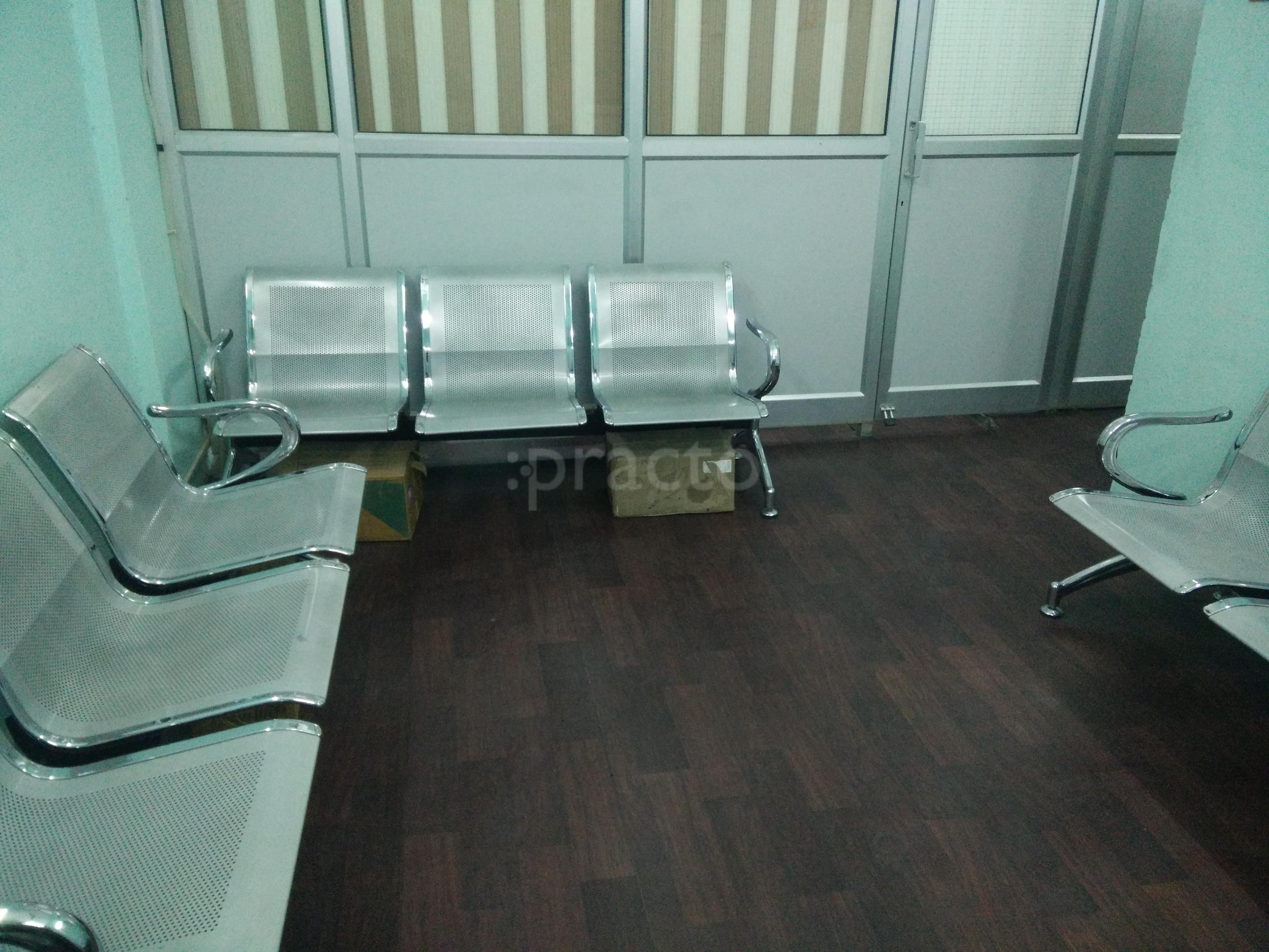 Waiting Area at Vistaar Ortho Clinic Gomtinagar Vistar Lucknow