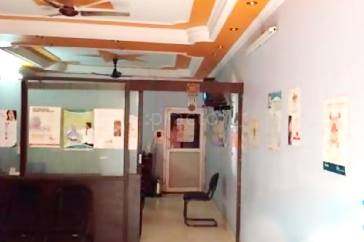 Entrance at Keep Smiling Dental Clinic Tilak Nagar Delhi