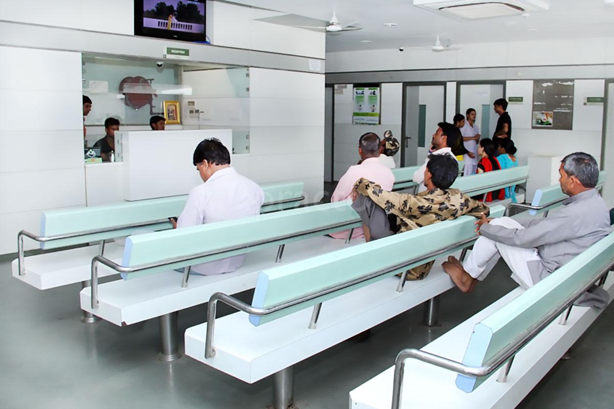 Waiting Area at Khushlok Hospital Rajendra Nagar Bareilly