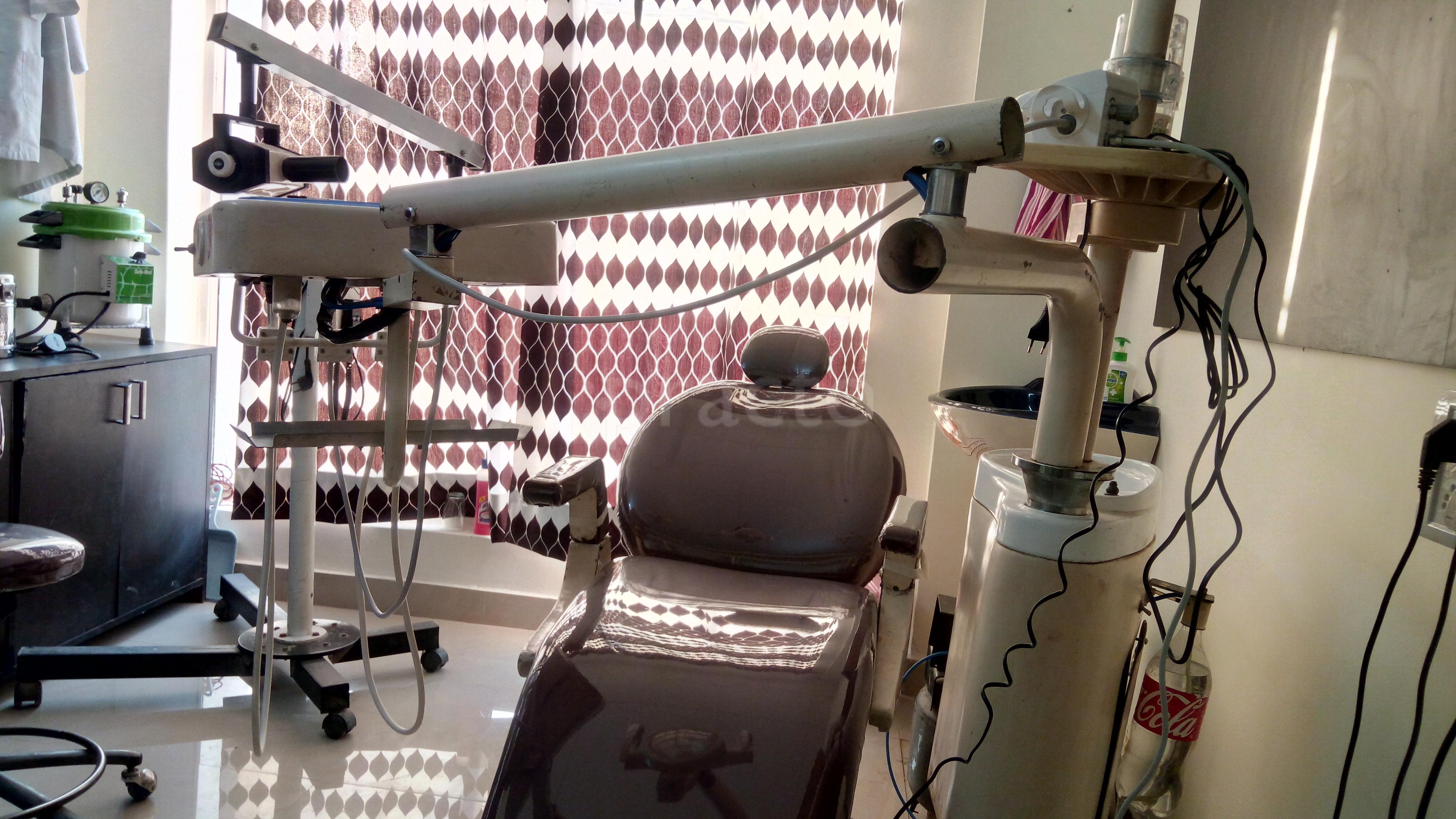 Services at Krishna Dental Clinic Crossings Republik Ghaziabad