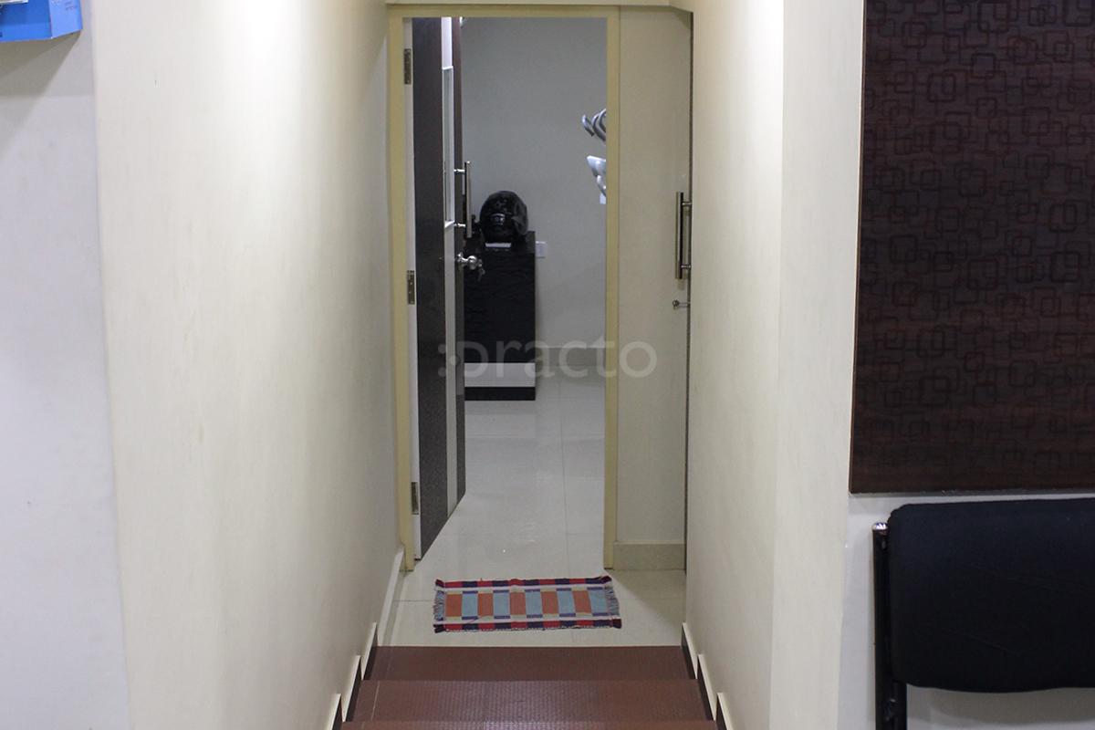 Entrance at Kumar's Dental Care Perungalathur Chennai