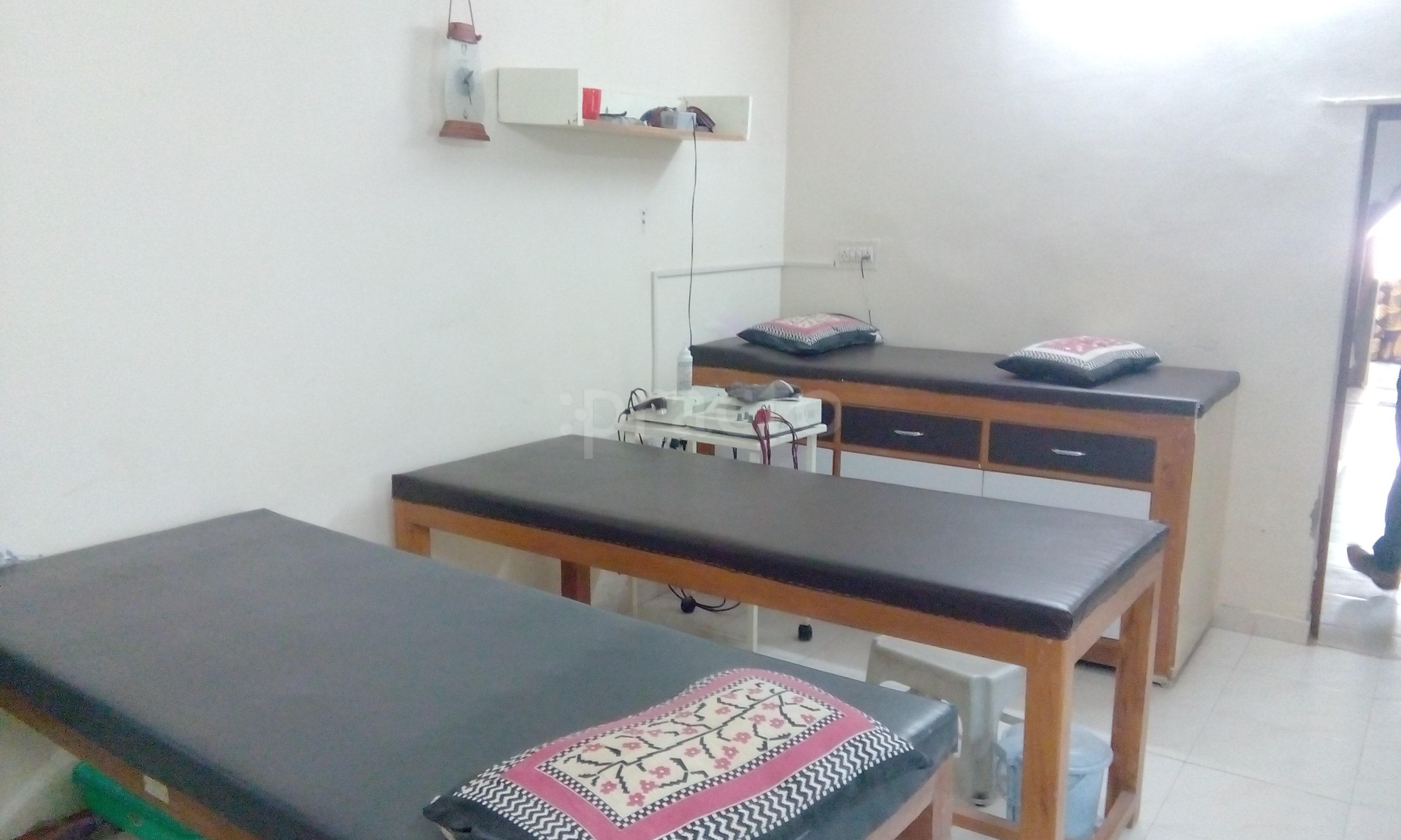 Life Rehab Physiotherapy And Rehab Clinic Meghaningar Ahmedabad