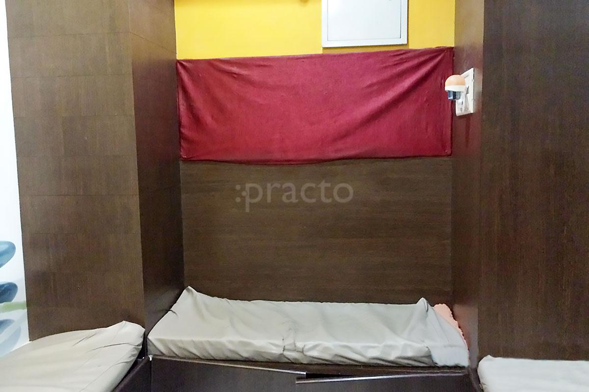 Waiting Area at Life Span Bone And Joint Clinic Alwarthirunagar Chennai