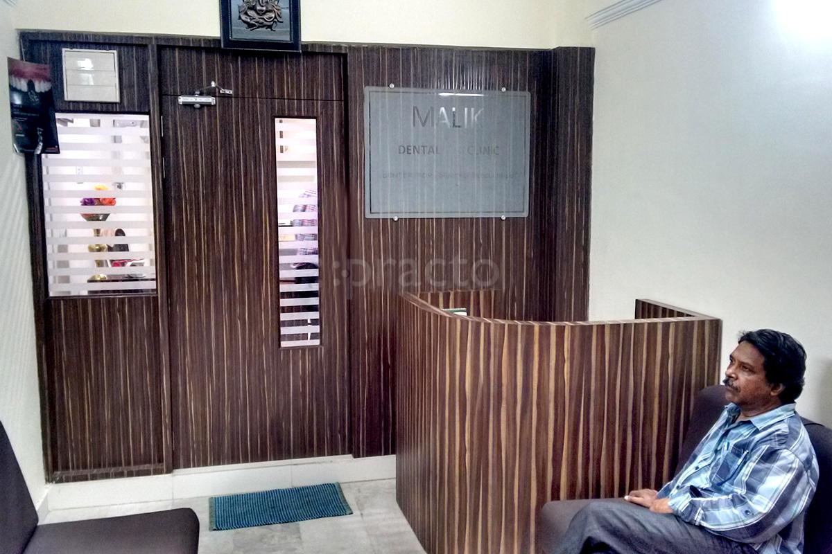 Reception at Malik Dental Clinic Ashiyana Lucknow