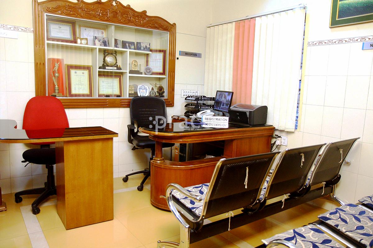 Waiting Area at Mazhuvenchery Speciality Dental Clinic Aluva Ernakulam