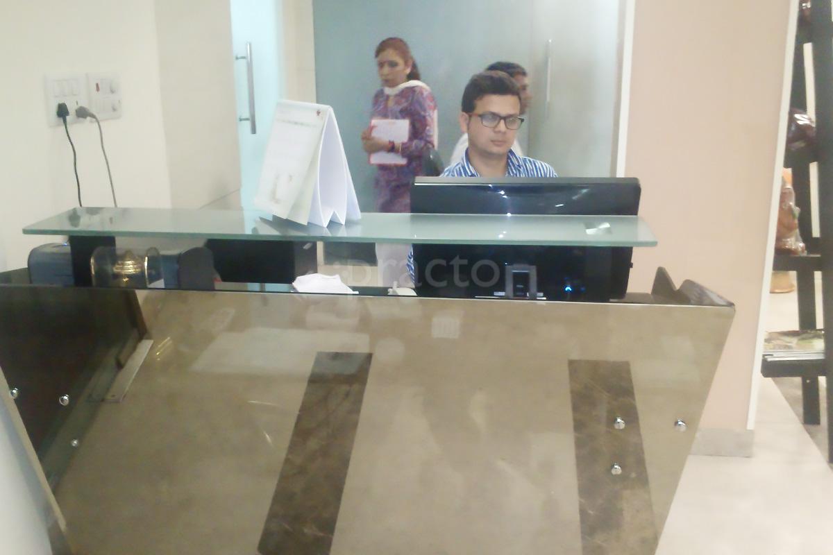 Reception at Medi Clinic Lajpat Nagar Delhi