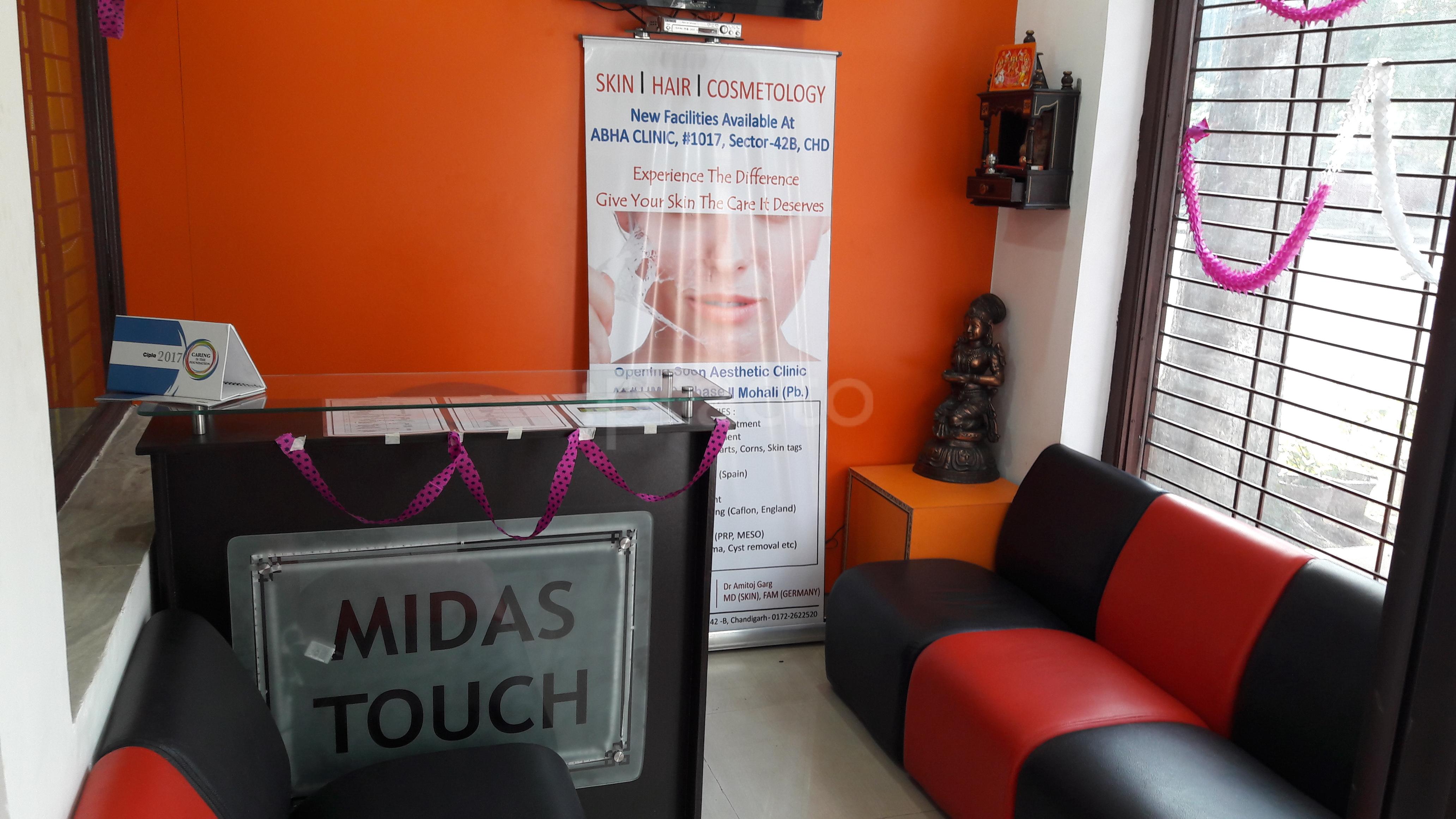 Waiting Area at Midas Touch aesthetic clinic Sector-54 Mohali