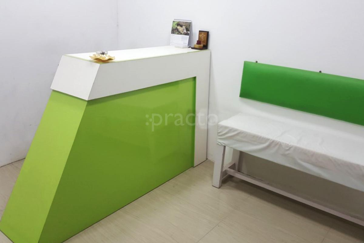 Waiting Area at Mint Dentaire Sector 93 Noida