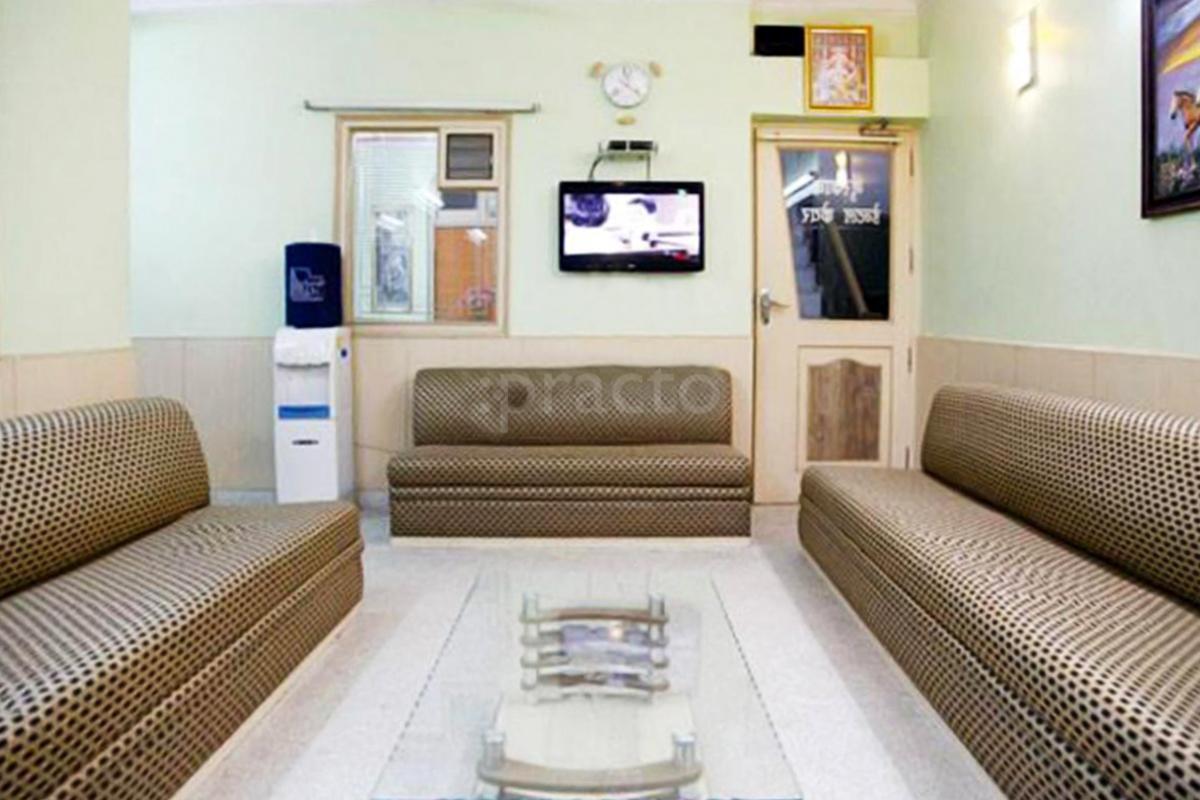 Waiting Area at Muskan Dental Care Patel Nagar West Delhi