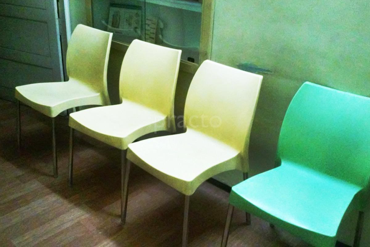 Waiting Area at Nalan Dental Clinic Siddhapudur Coimbatore