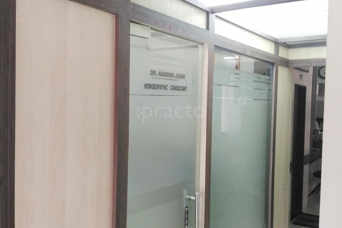 Entrance at Nandini Joshi's Homeopathic Clinic Mulund West Mumbai