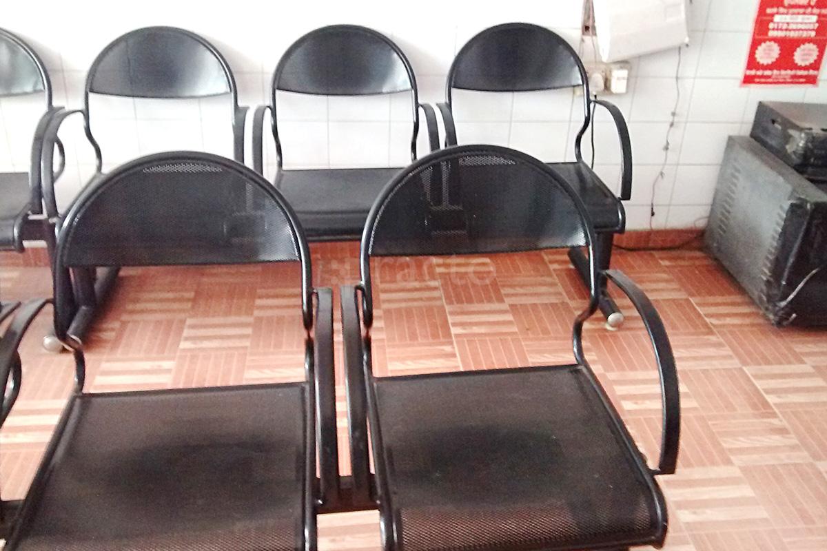 Waiting Area at Navjot Nursing Home Sector 65 Chandigarh