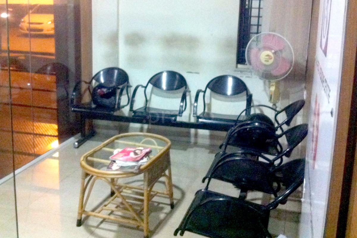Waiting Area at Navya Kidney Stone Centre Krishna Raja Mohalla Mysore