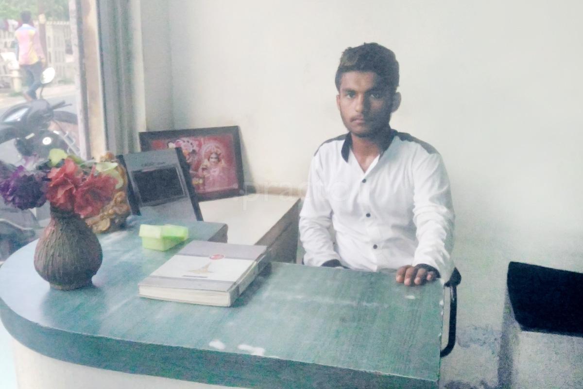 Reception at Nidan Holistic Health Clinic Madhavpuram Meerut