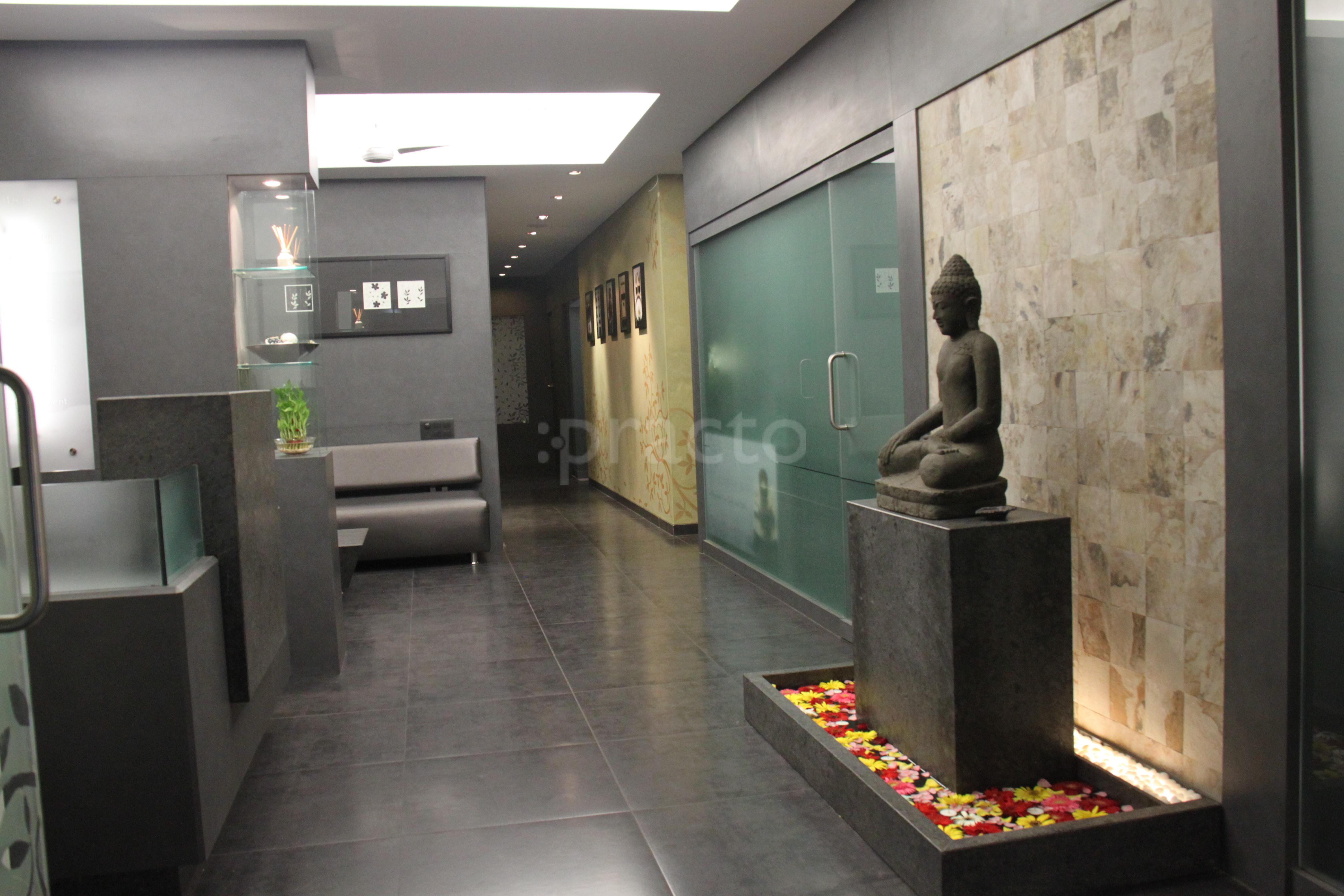 Nishtha Hospital Racecourse Vadodara