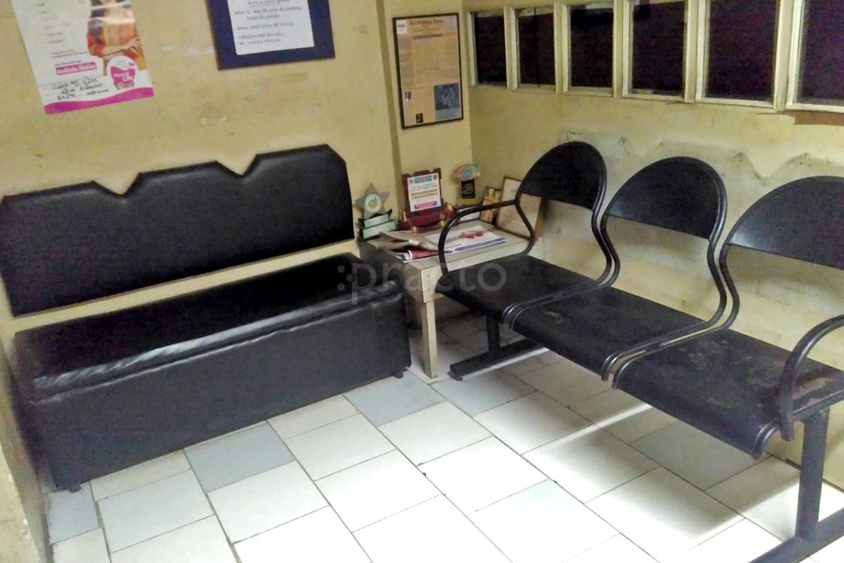 Waiting Area at Om Clinic Rajkot Millpara Rajkot