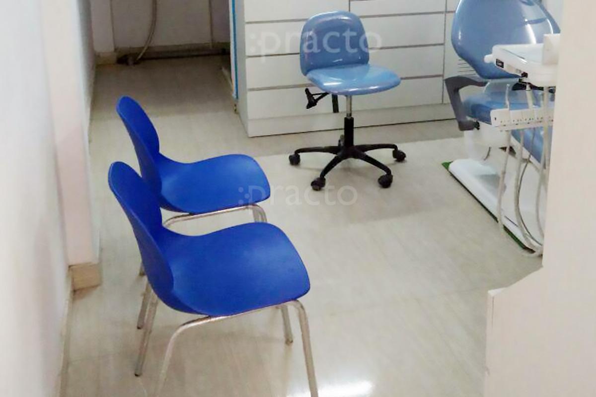 Waiting Area at Om Dental Clinic Maruti Kunj Gurgaon