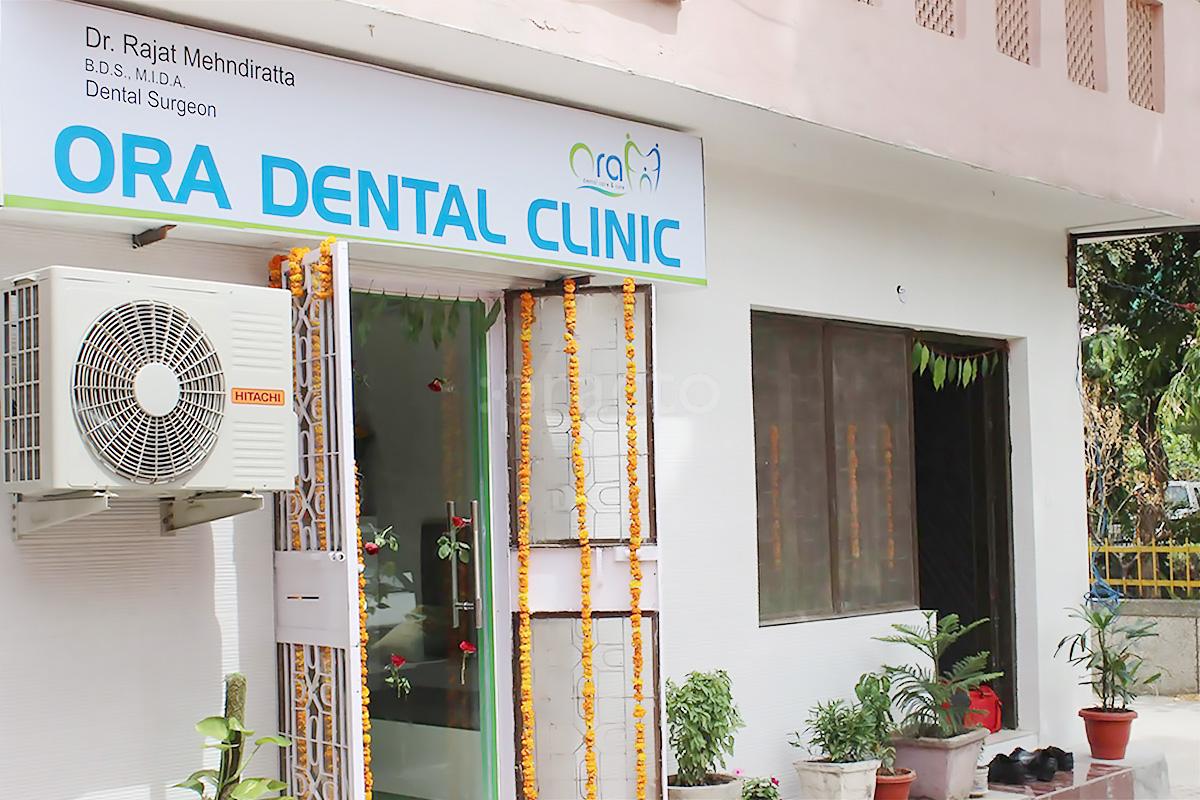Entrance at Ora Dental Clinic Paschim Vihar Delhi