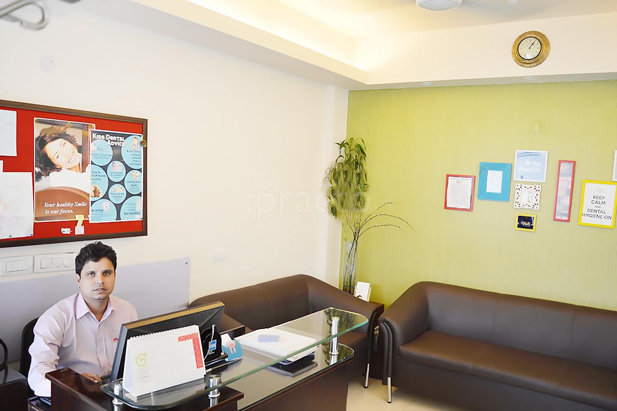 Reception at Oracare Cosmetic Dental Clinic DLF Phase IV Gurgaon