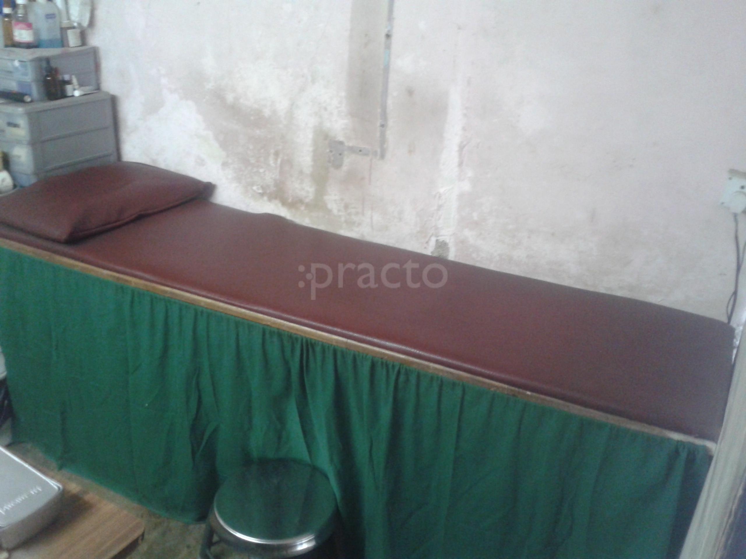 Padma Clinic Bhavani Peth Pune
