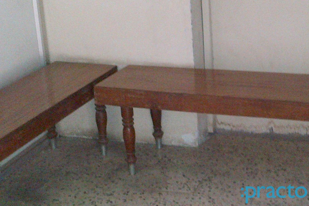 Waiting Area at Pandya Homoeopathic Clinic Sadashiv Peth Pune