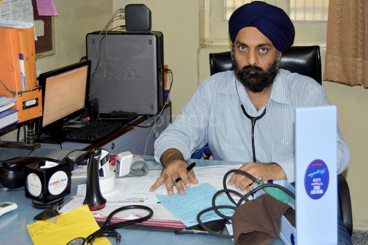 OPD/Ward at Pasricha Hospital & Maternity Home Basai Road Gurgaon