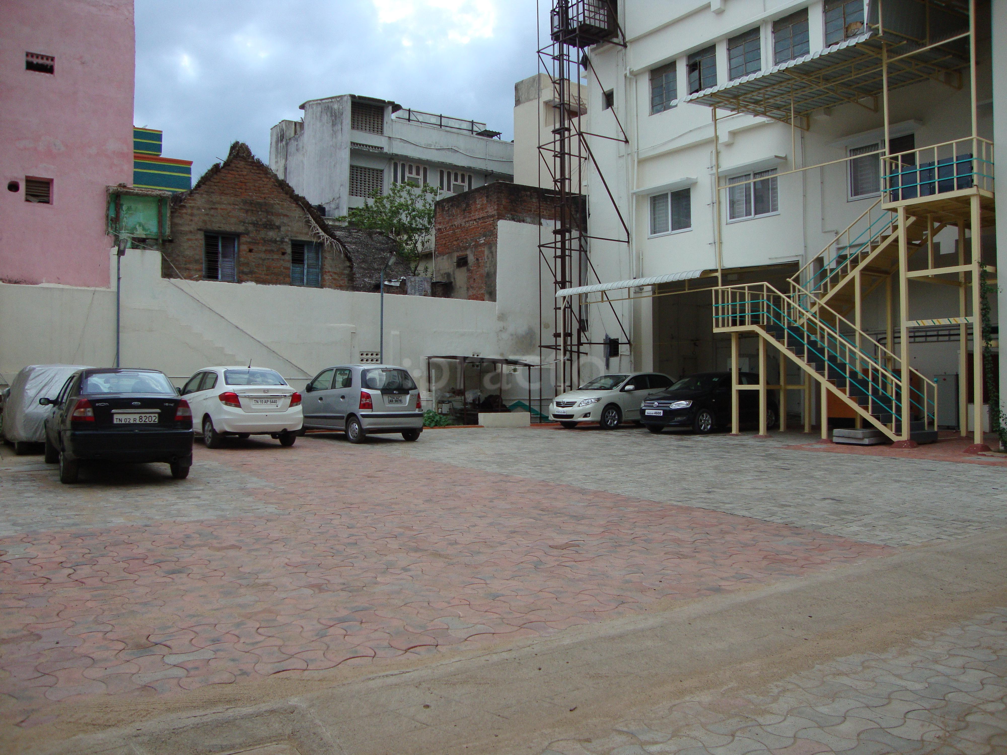 Halos Dermatology and Aesthetics Aminjikarai Chennai