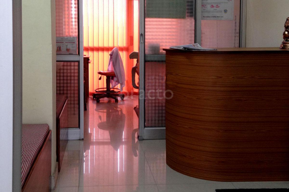 Waiting Area at Pearl Dental Care Dwarka Delhi