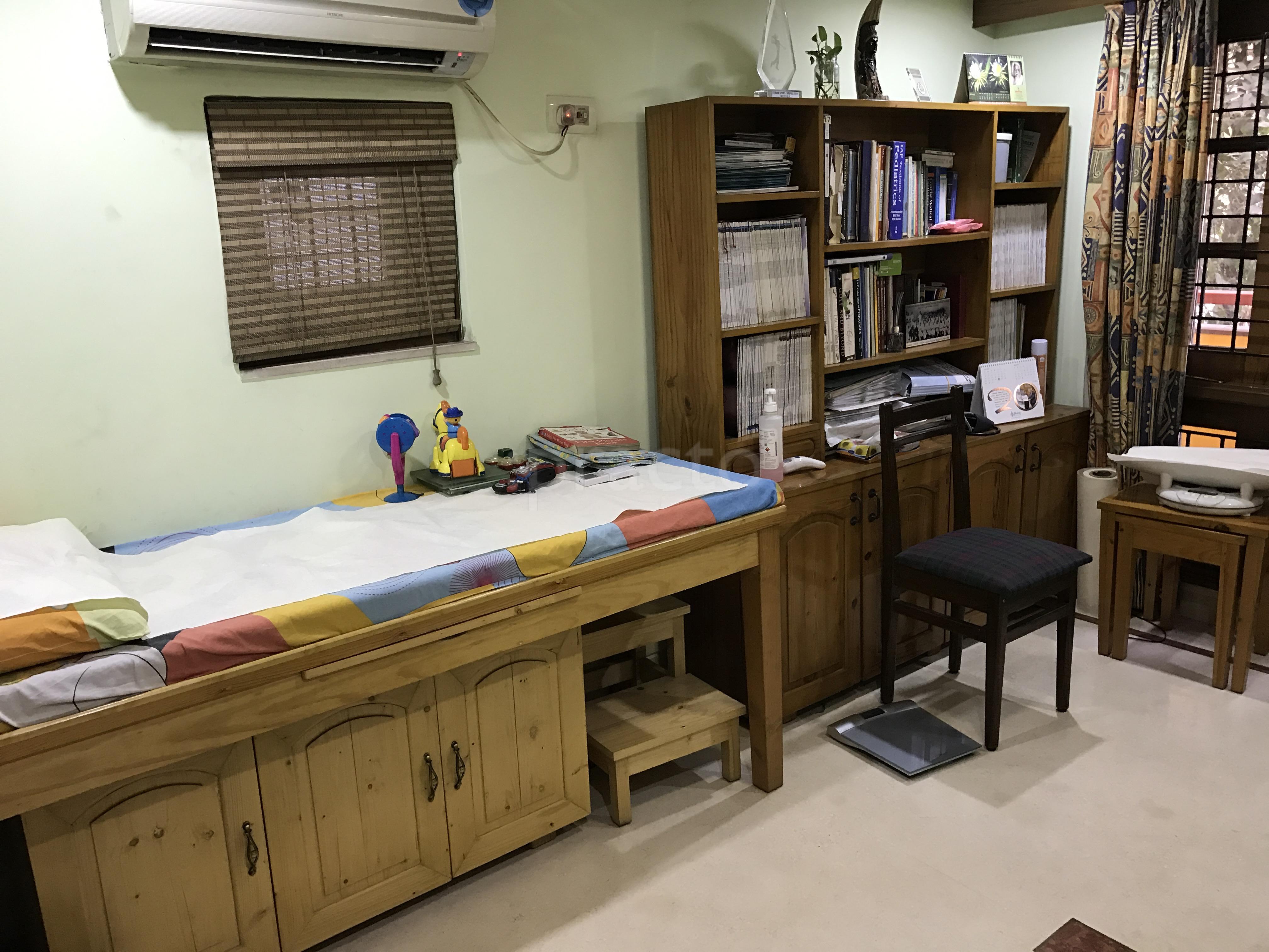 OPD/Ward at Dr. Sadhna Sha Residence Rash Behari Avenue Kolkata