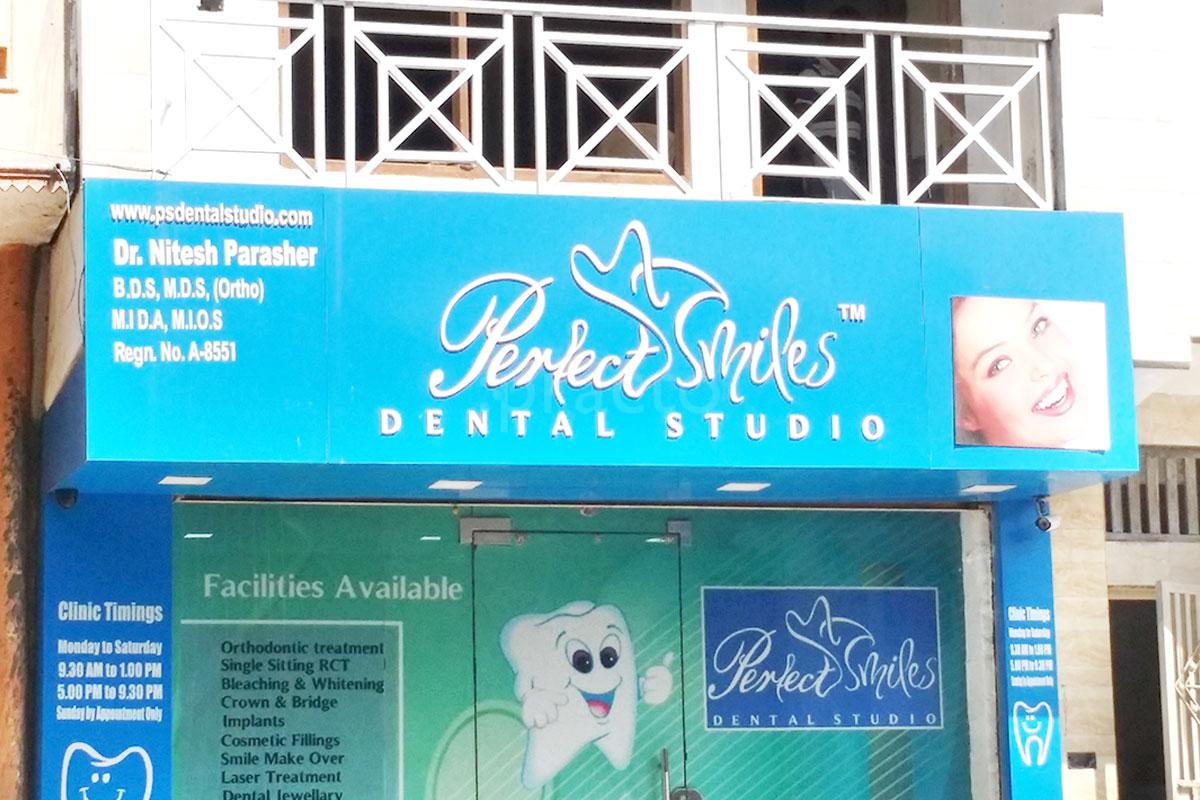 Entrance at Perfect Smiles Dental Studio Rohini Delhi