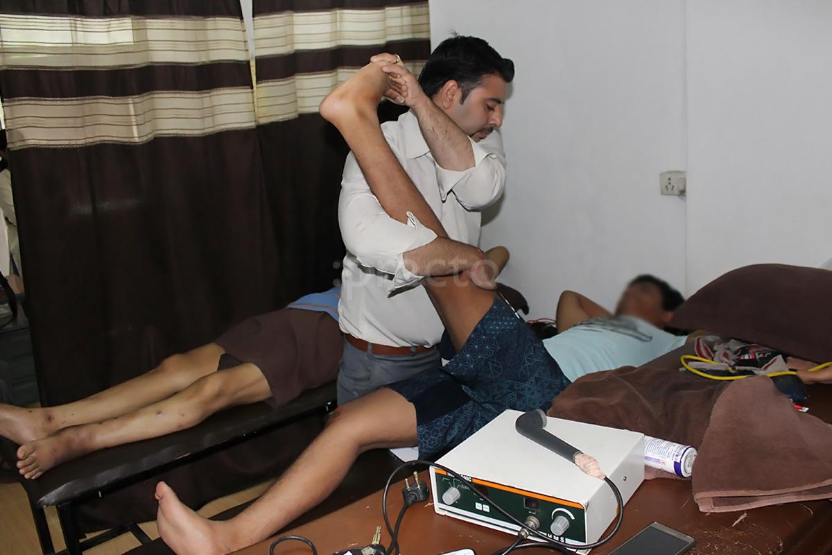 OPD/Ward at Physio We Care Physiotherapy Clinic Rohini Sector 9 Delhi