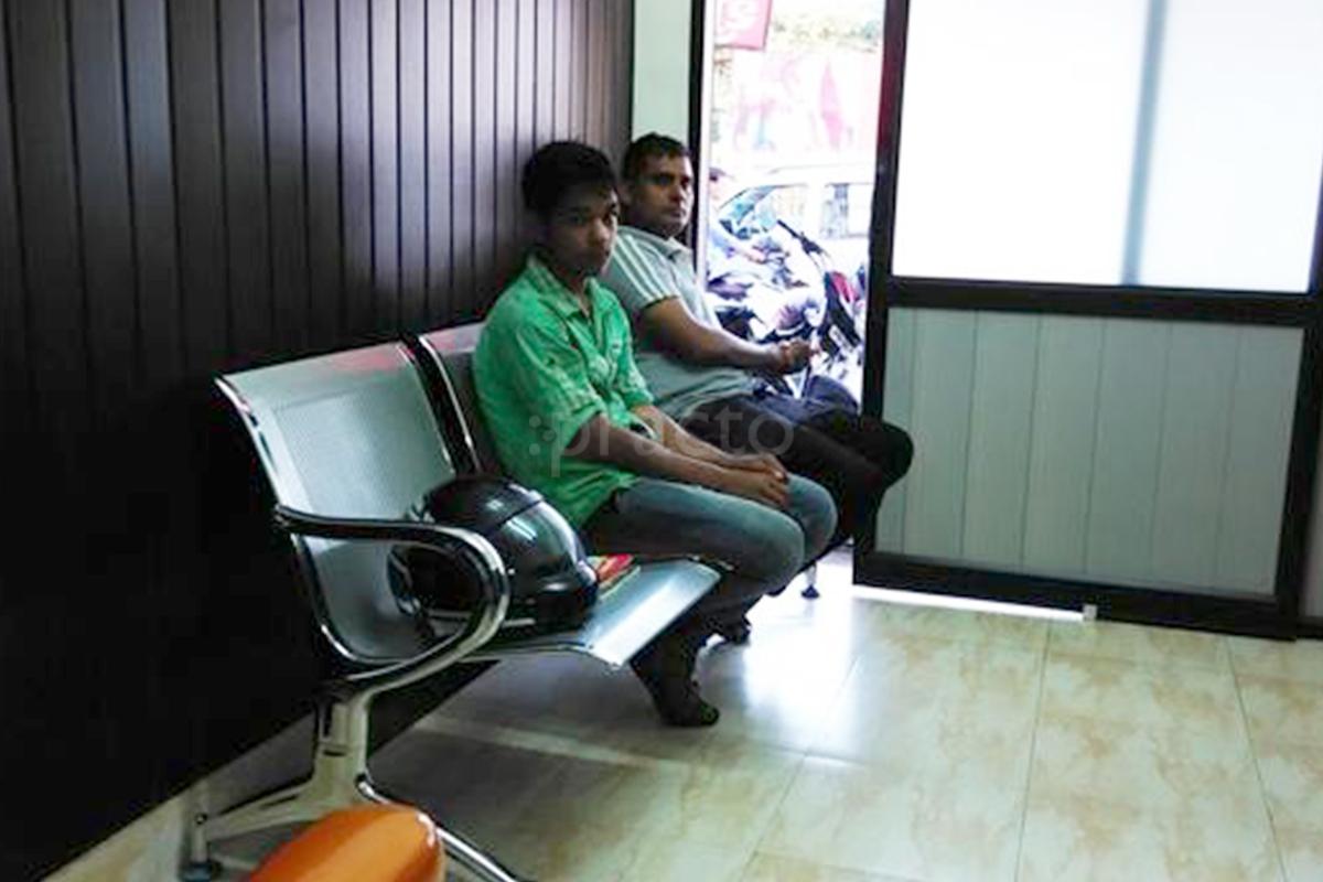 Waiting Area at Prabhat Dental Clinic Shastri Nagar Meerut