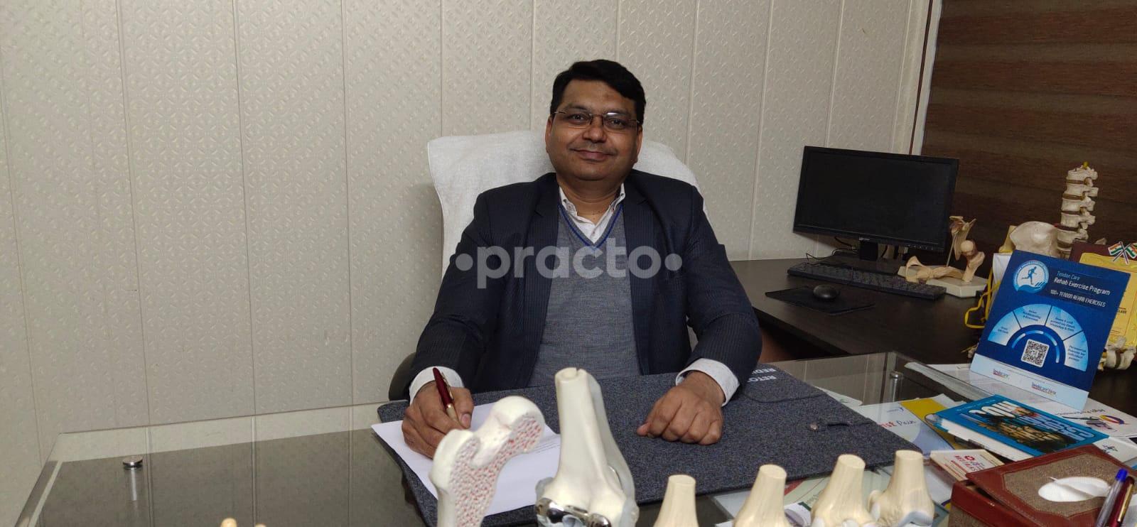 Consultation Room at Shivangi Ortho Care Sector 32 Faridabad