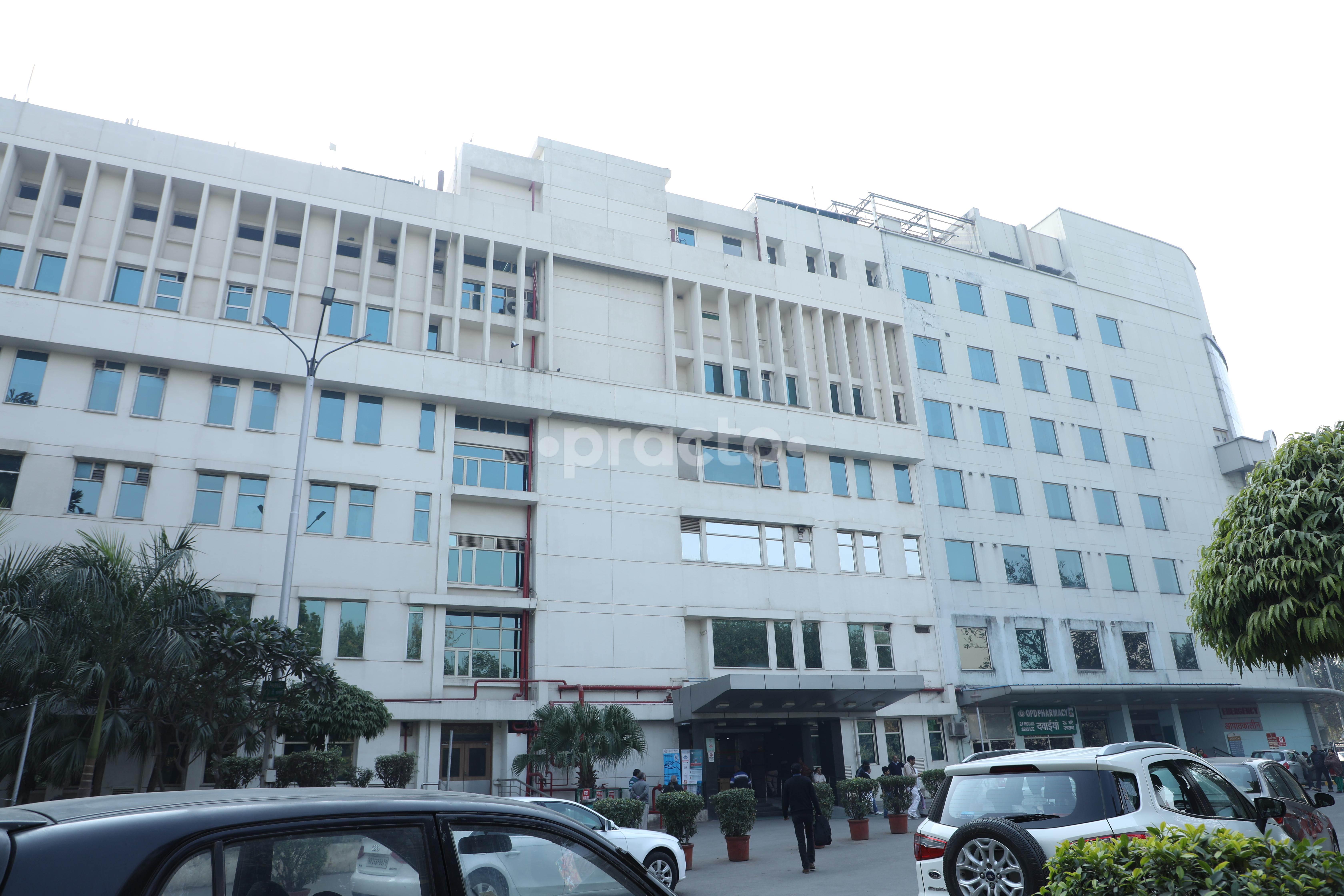 Outside Building at Vascular and Endovascular Surgery Rajendra Nagar Delhi