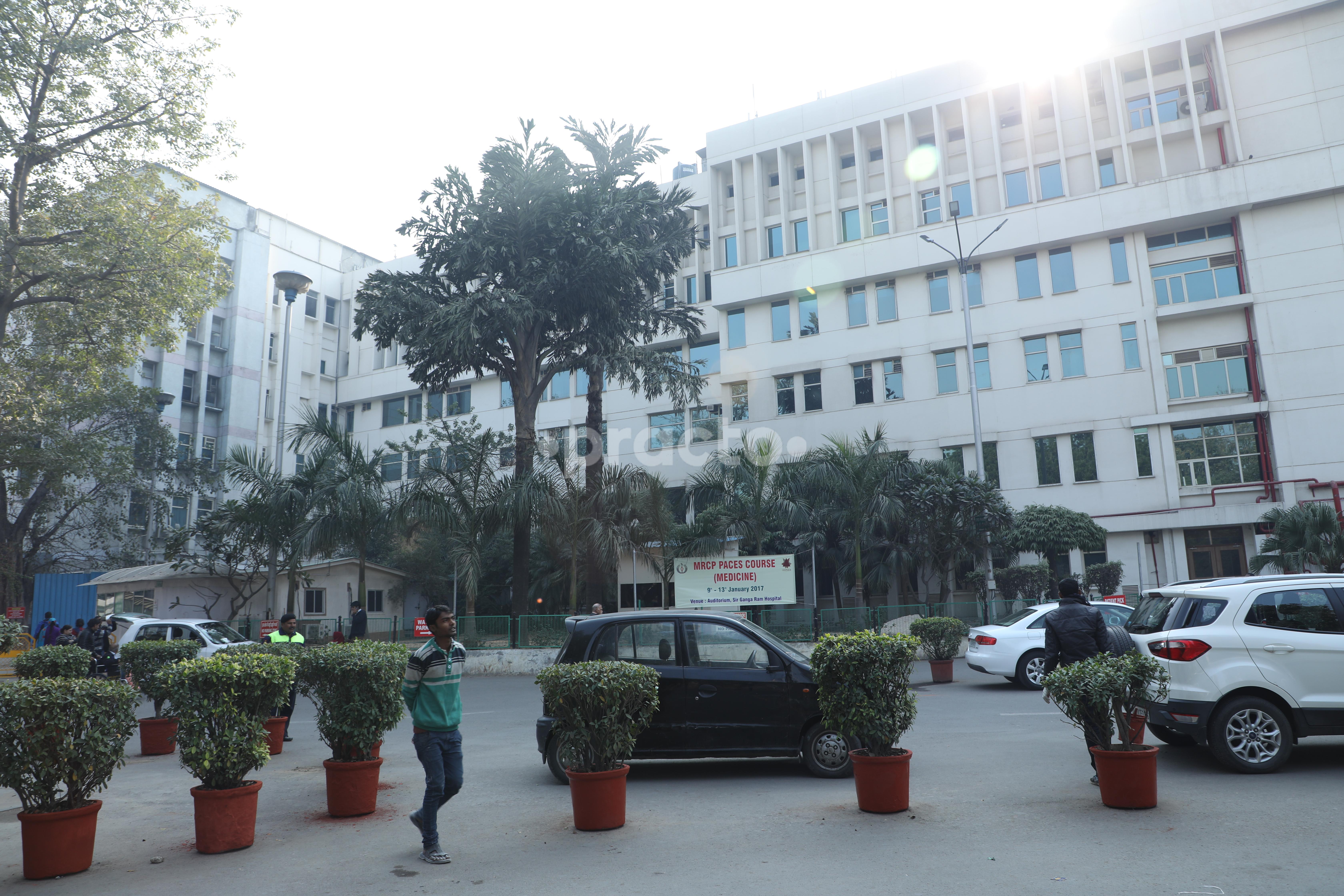 Outside Building at Vascular and Endovascular Surgery Rajendra Nagar Delhi