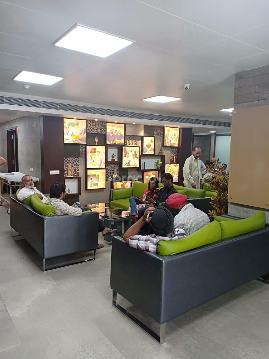 Waiting Area at Hunjan Hospital New Model Town Ludhiana
