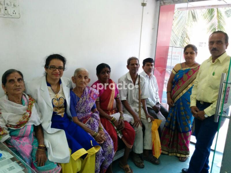 Waiting Area at SHARVAY NETRALAY Dr. Maithraee Kale's Eye Clinic Seawoods Navi Mumbai