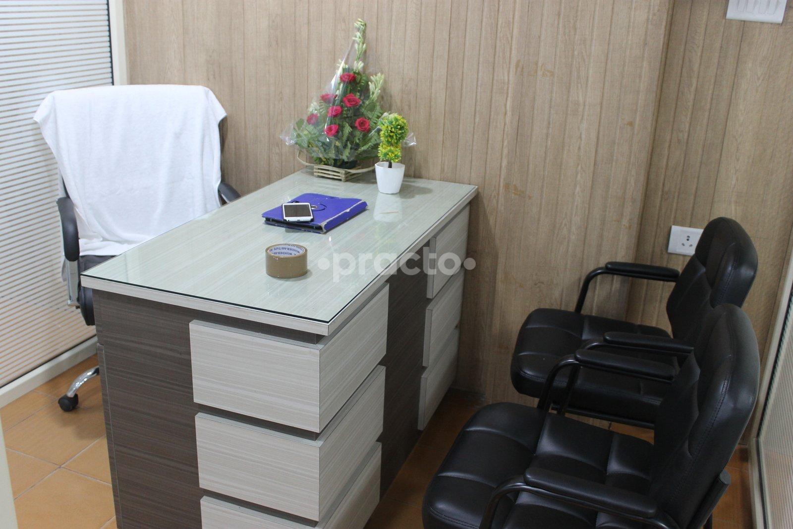 OPD/Ward at Ravi Clinic- A Centre of Classical Homeopathy Indira Nagar Lucknow
