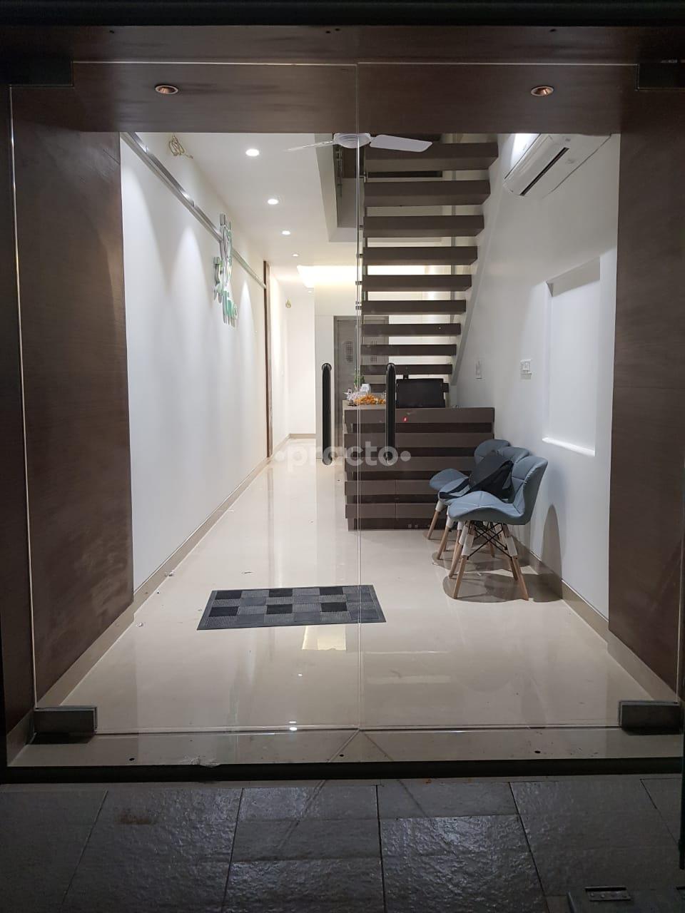 Reception Area at 32 Lives Multispeciality Dental Clinic Sardarpura Jodhpur