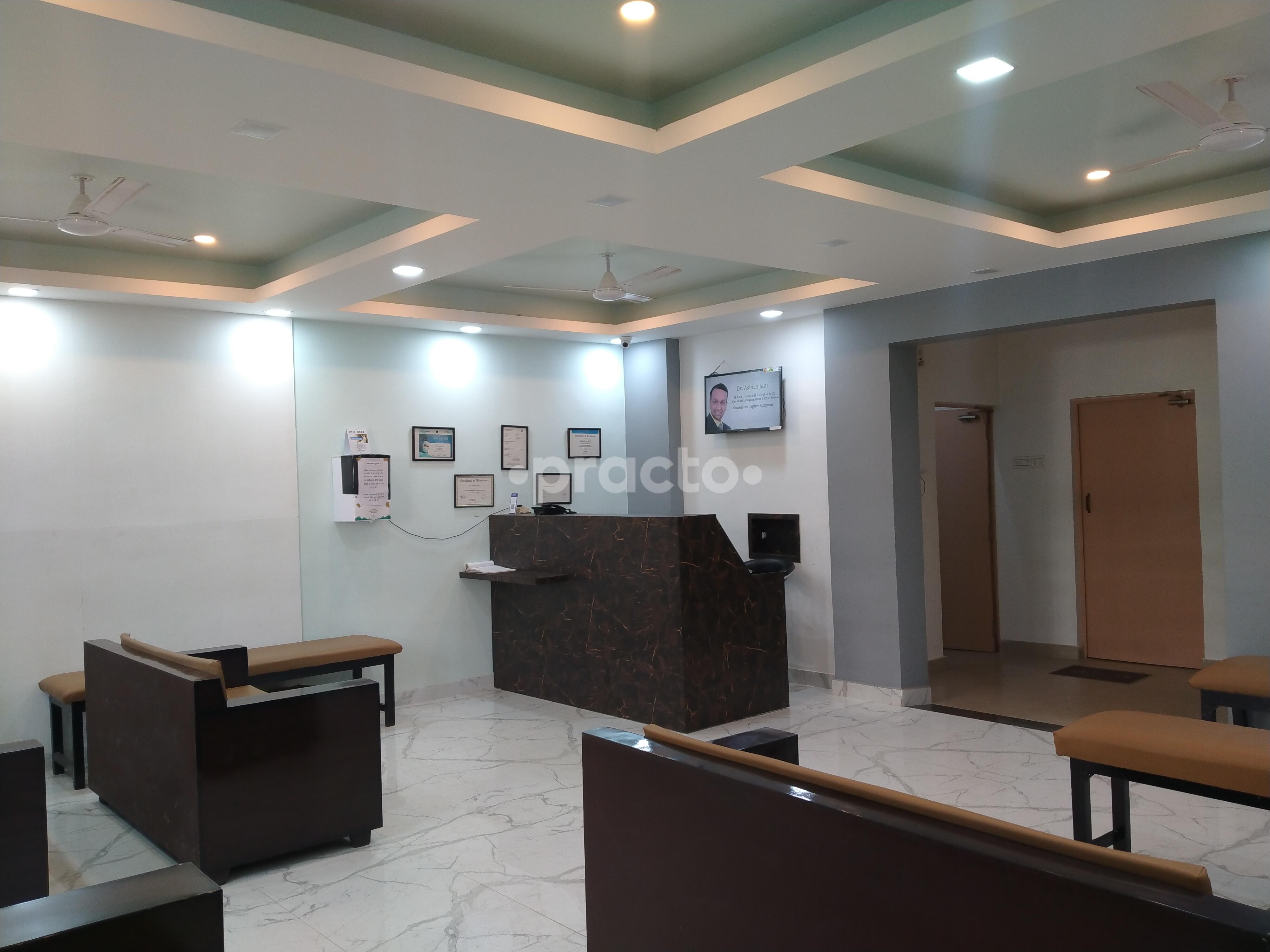 Reception Area at Back & Neck Clinic Gomtinagar Lucknow
