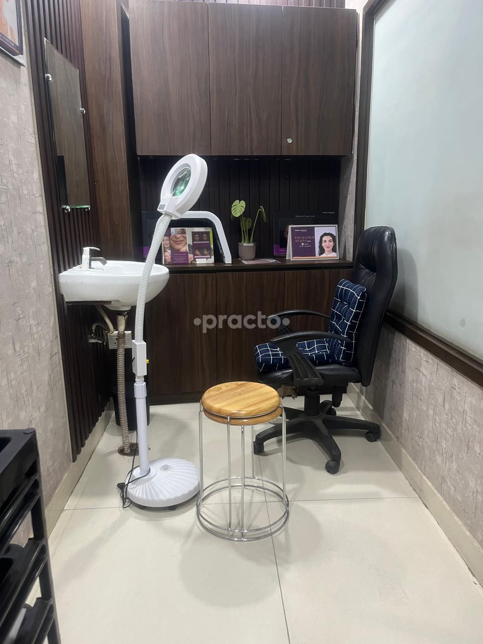 Products Display at Skin and Hair Care Clinic Sahibabad Ghaziabad
