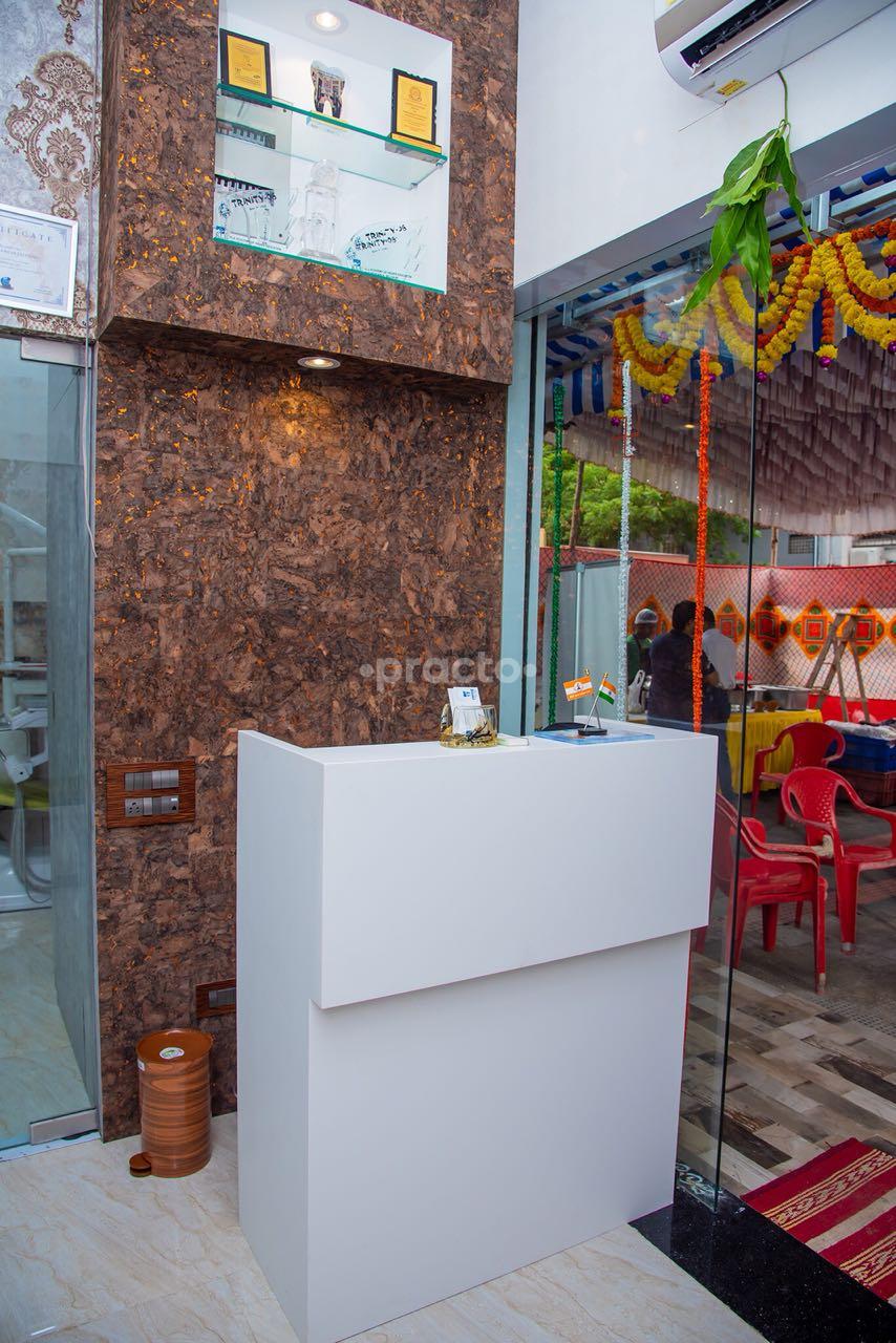 Reception at Pride Dental Clinic Kopar Khairne Navi Mumbai