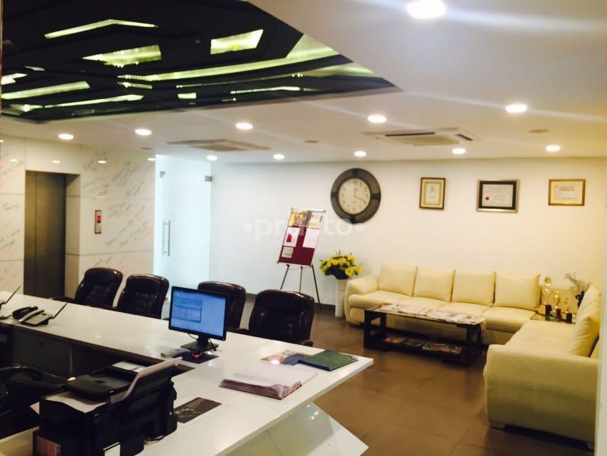 Waiting Area at Dr. Nayeem's Clinic Gomtinagar Lucknow