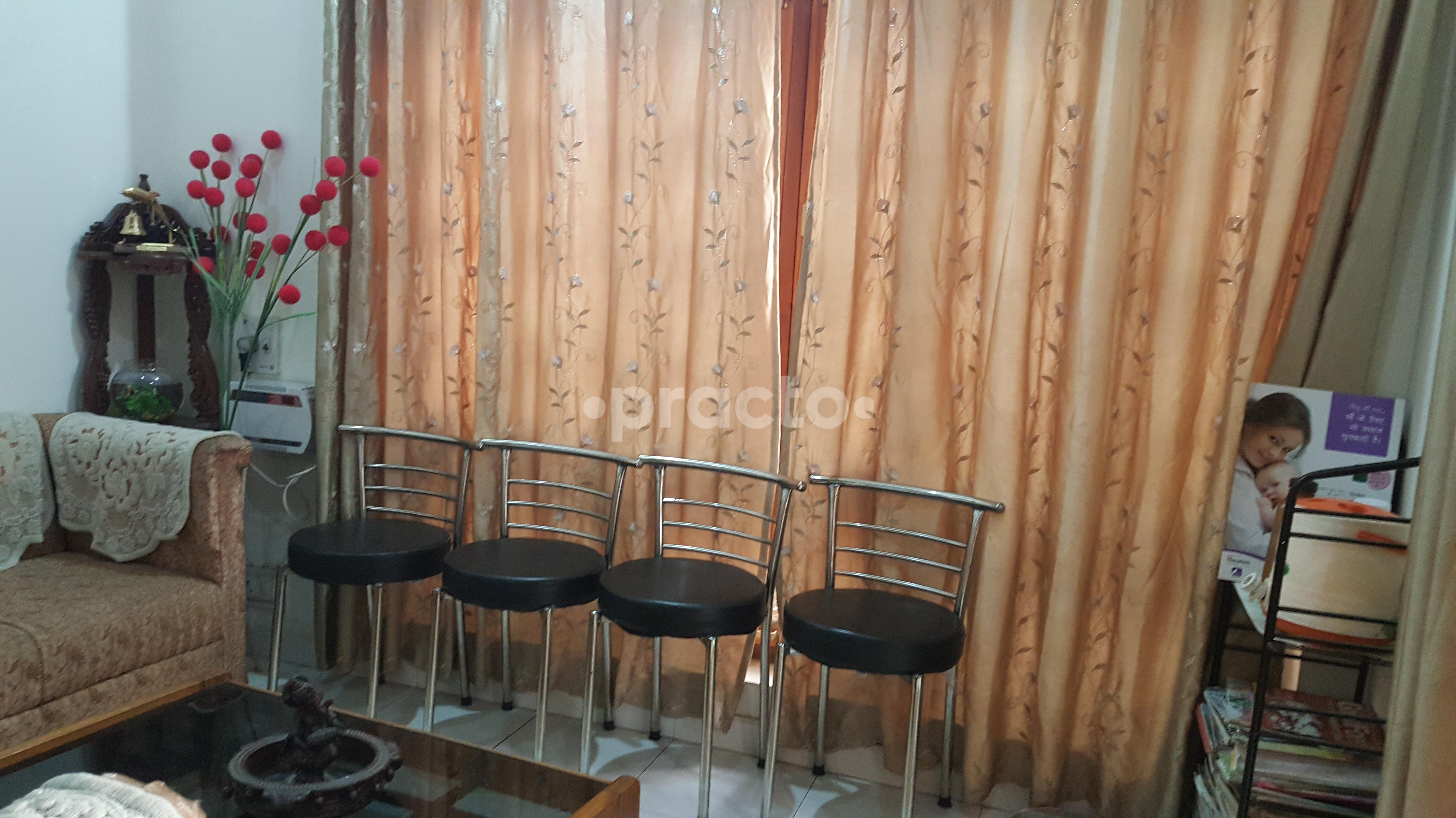 Waiting Area at Ayushi Clinic Gomtinagar Lucknow