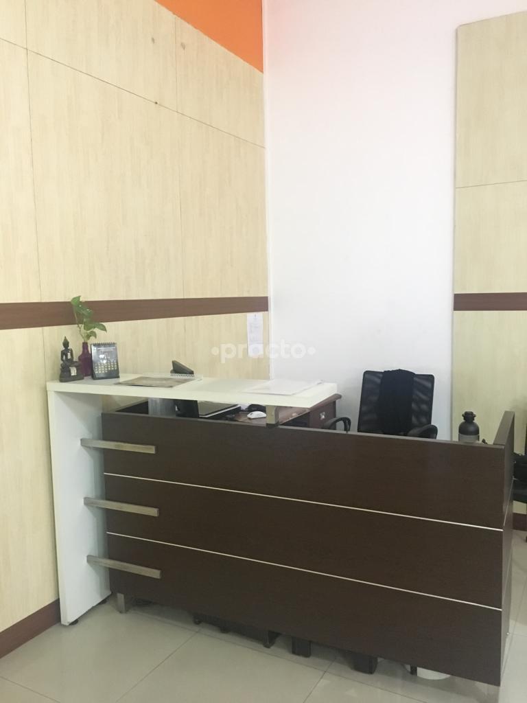 Reception at Athoz Family Care Indiranagar Bangalore