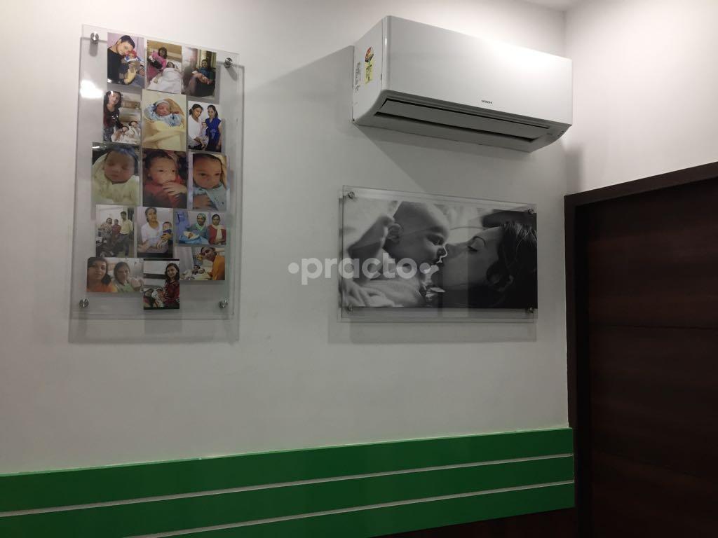 Waiting Area at Dr. Varshney's Clinic Mayur Vihar Ph-III Delhi