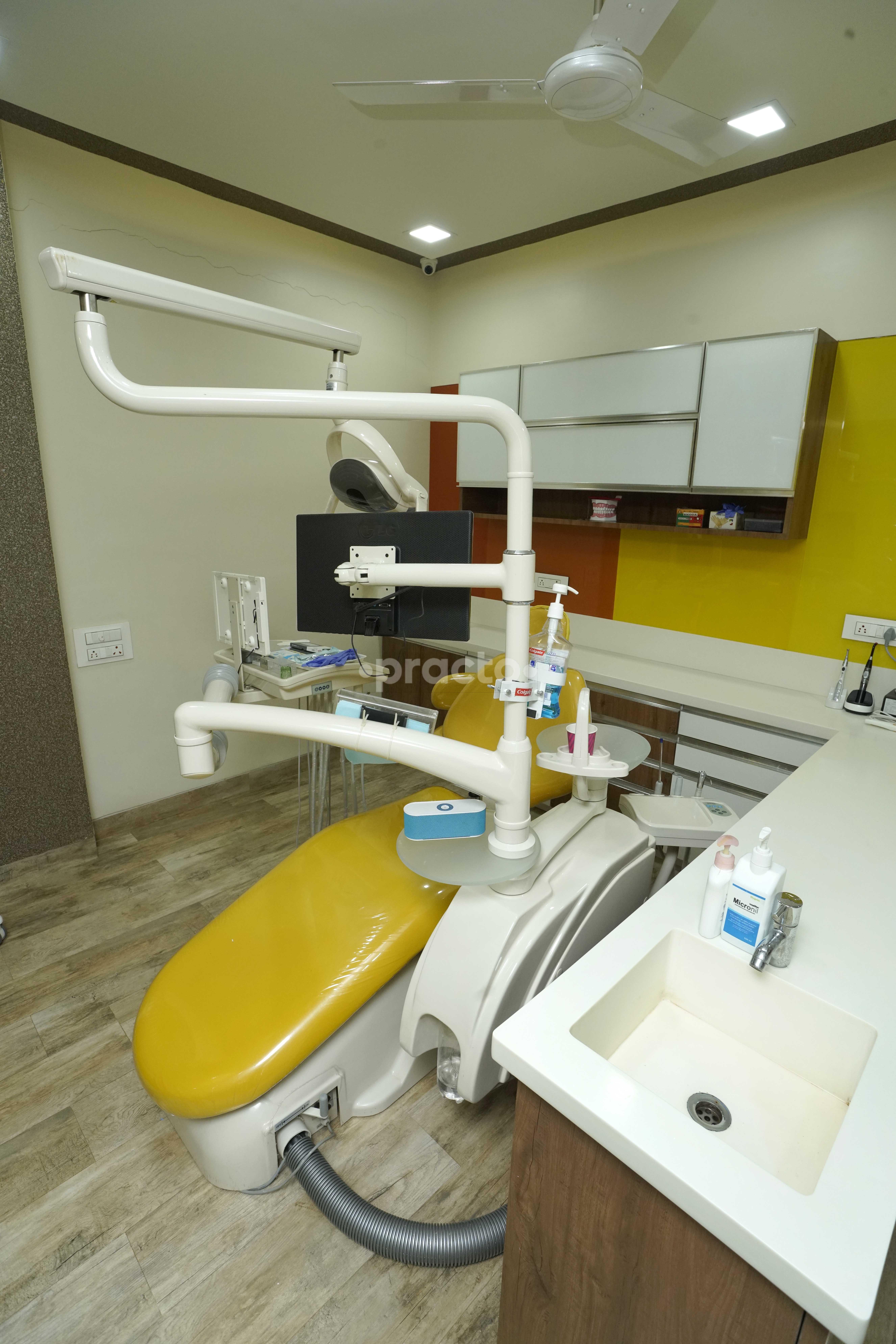 Operation Theatre at Dr.Riddhi's Dental Studio Malad West Mumbai
