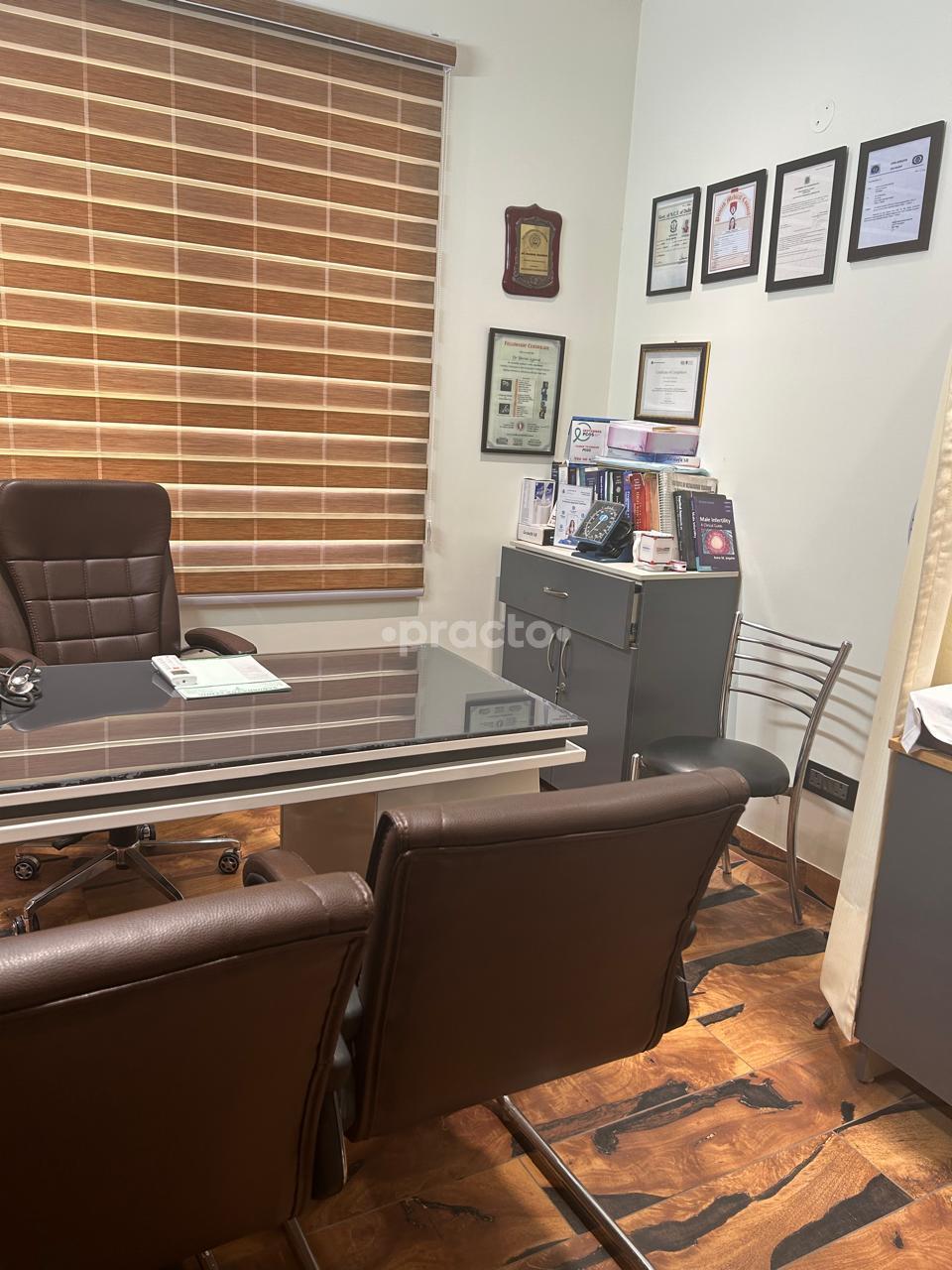 Reception Area at Sadhbhavna Clinic Sector 40 A Chandigarh