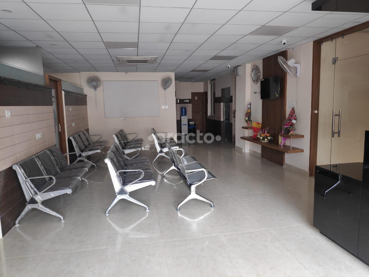 Waiting Area at Prime Health Centre Jankipuram Lucknow